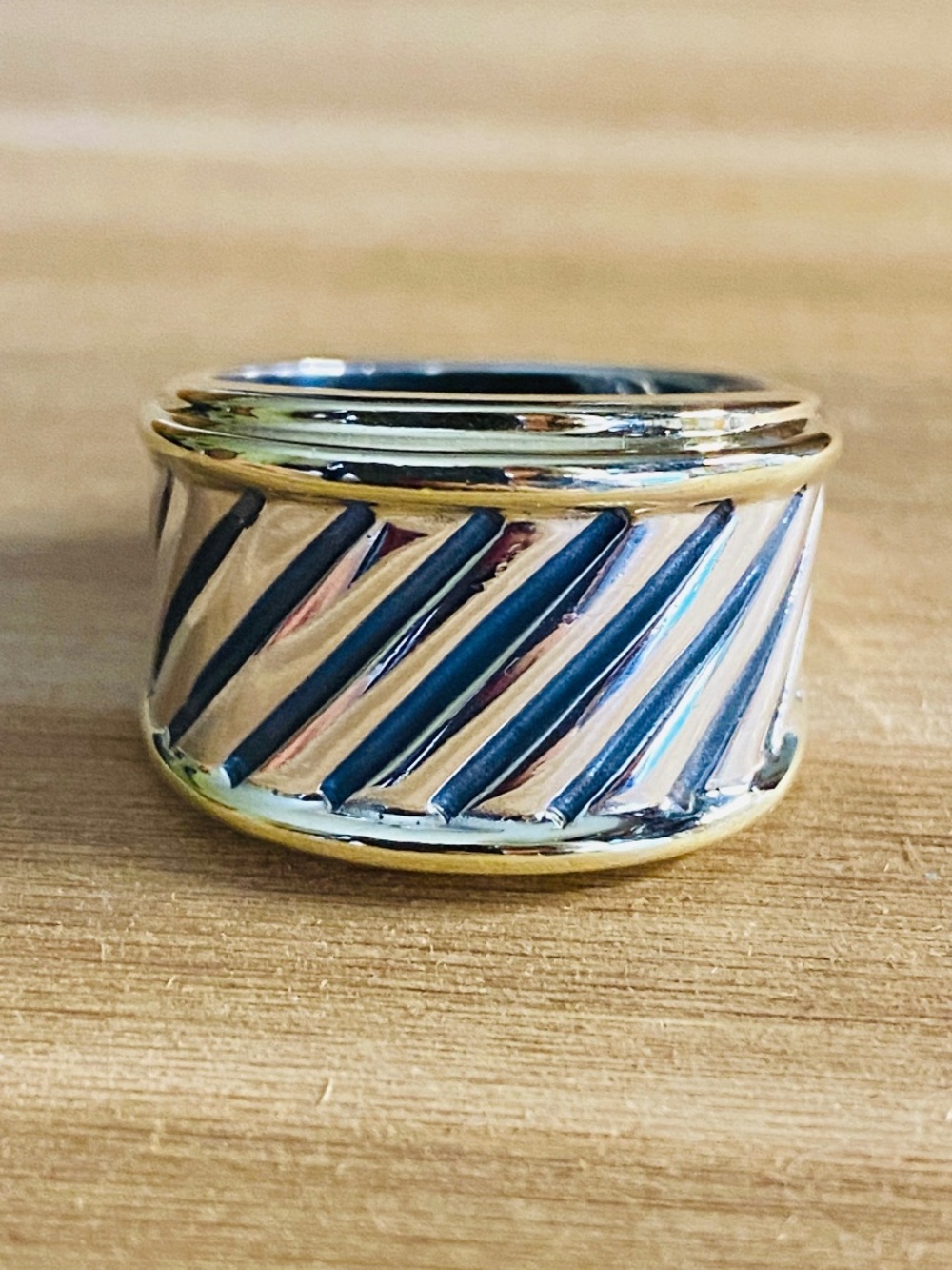 Authentic David Yurman Cigar Band Ring Sterling Silver & 14K Gold  size 7.25
